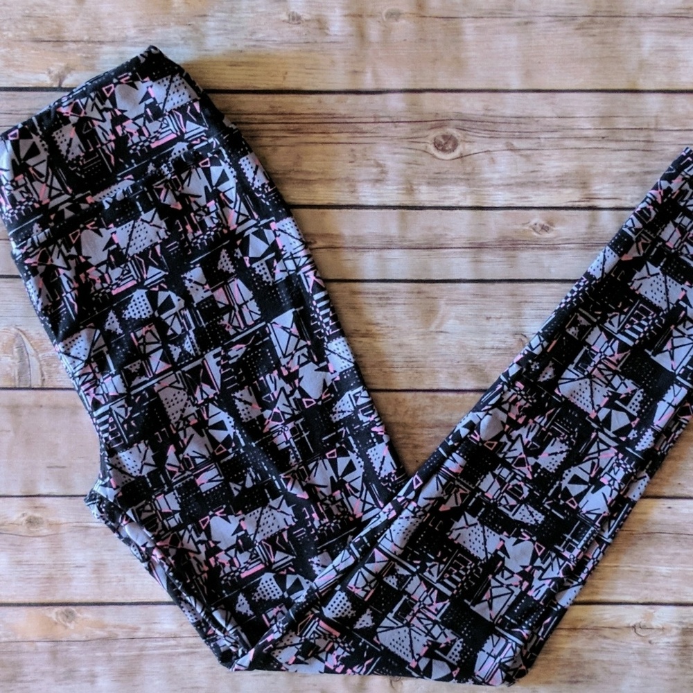 LuLaRoe One Size LEGGINGS